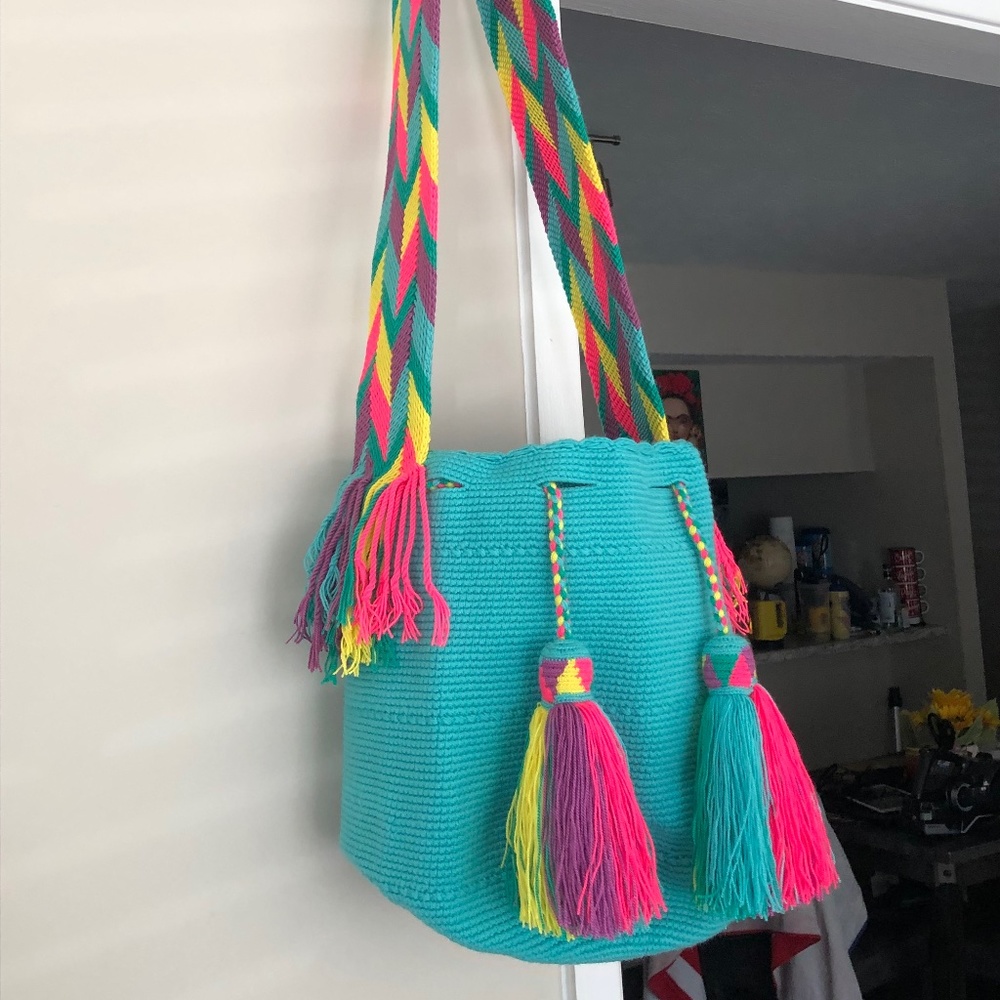 Authentic Wayuu bag / mint green color / multicolored strap/ Size L